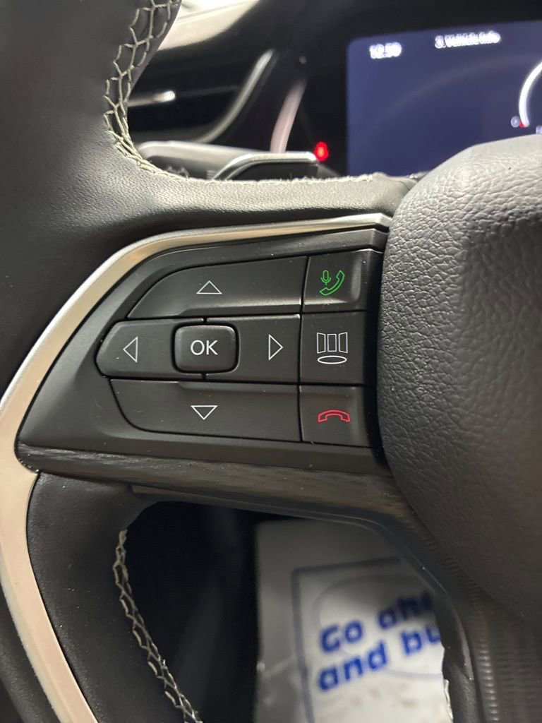 Used 2025 Jeep Grand Cherokee L Altitude image 15