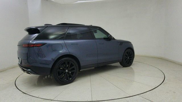 Used 2025 Land Rover Range Rover Sport SE image 74