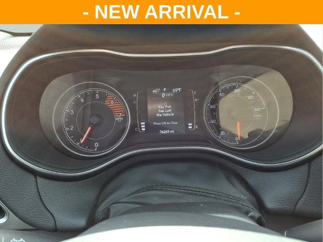Used 2019 Jeep Cherokee Latitude Plus FWD image 20