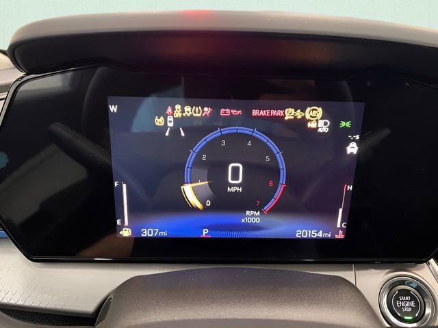Used 2025 Chevrolet Trax LT FWD image 20