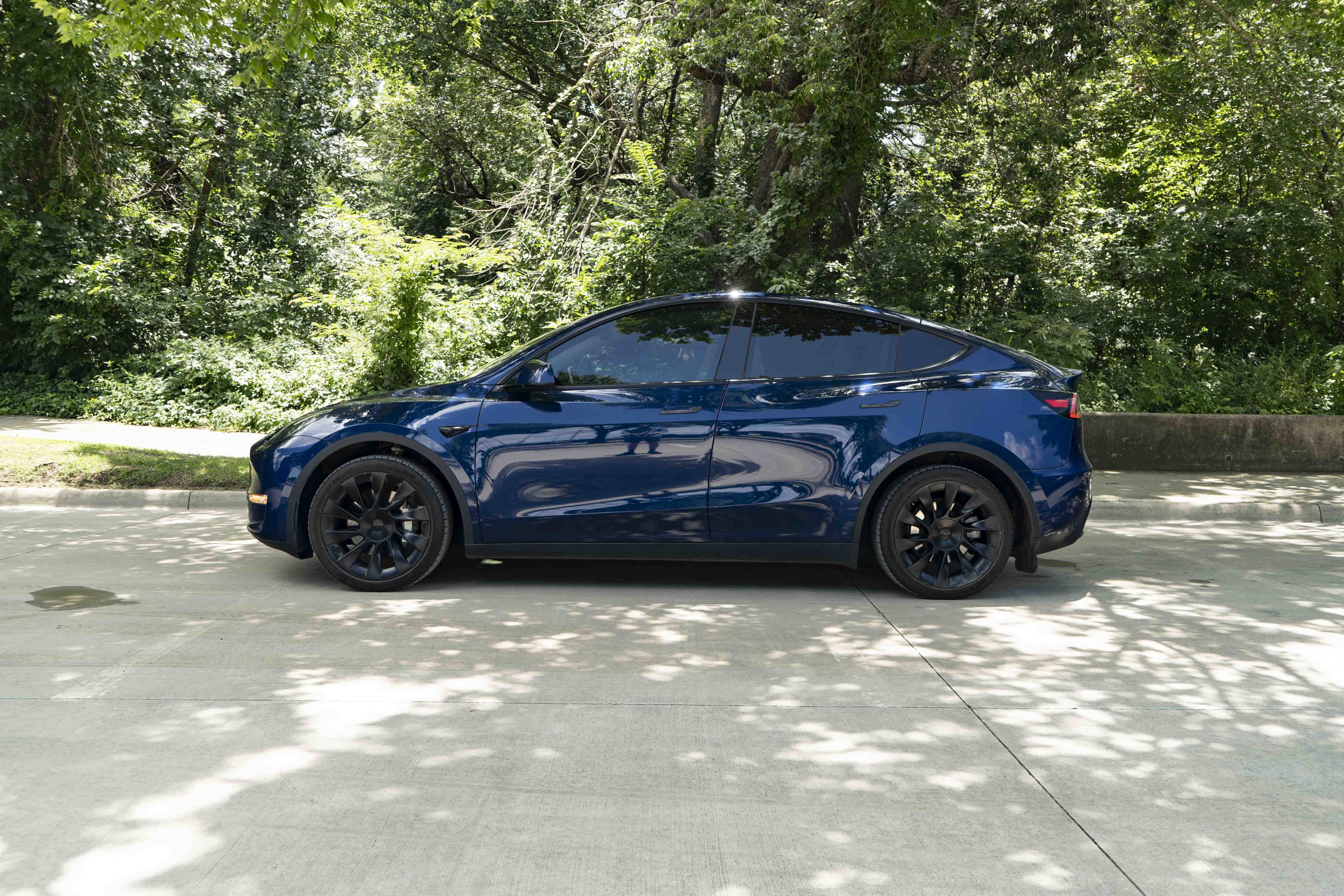 Used 2023 Tesla Model Y Long Range AWD/4WD image 6