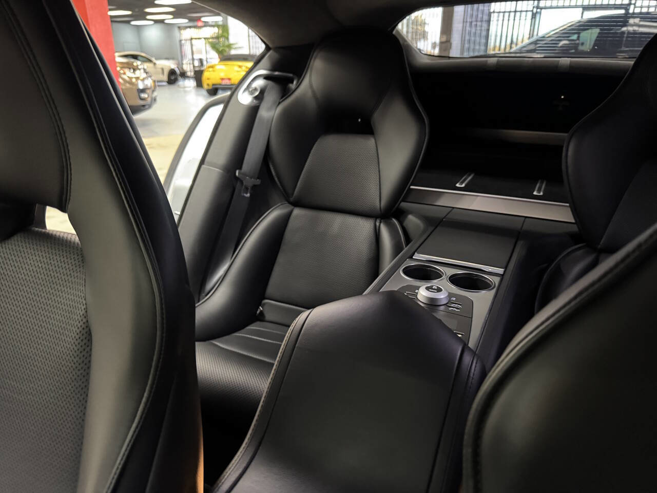 Used 2011 Aston Martin Rapide image 31