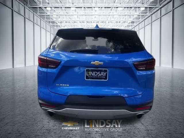 Certified 2025 Chevrolet Blazer LT FWD image 5