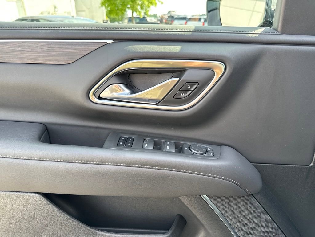 Used 2022 Chevrolet Tahoe LT AWD/4WD image 11