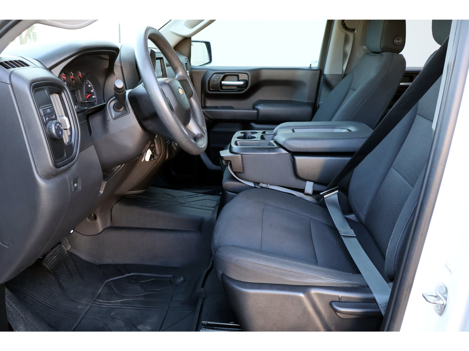 Used 2020 Chevrolet Silverado 1500 Custom w/ Custom Value Package RWD image 22