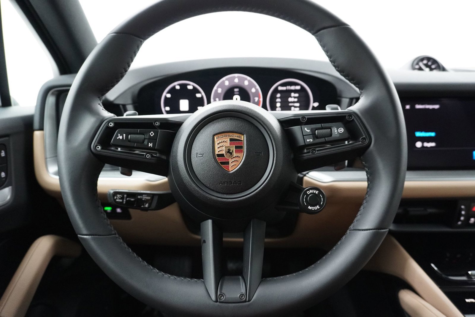 Certified 2025 Porsche Cayenne image 20