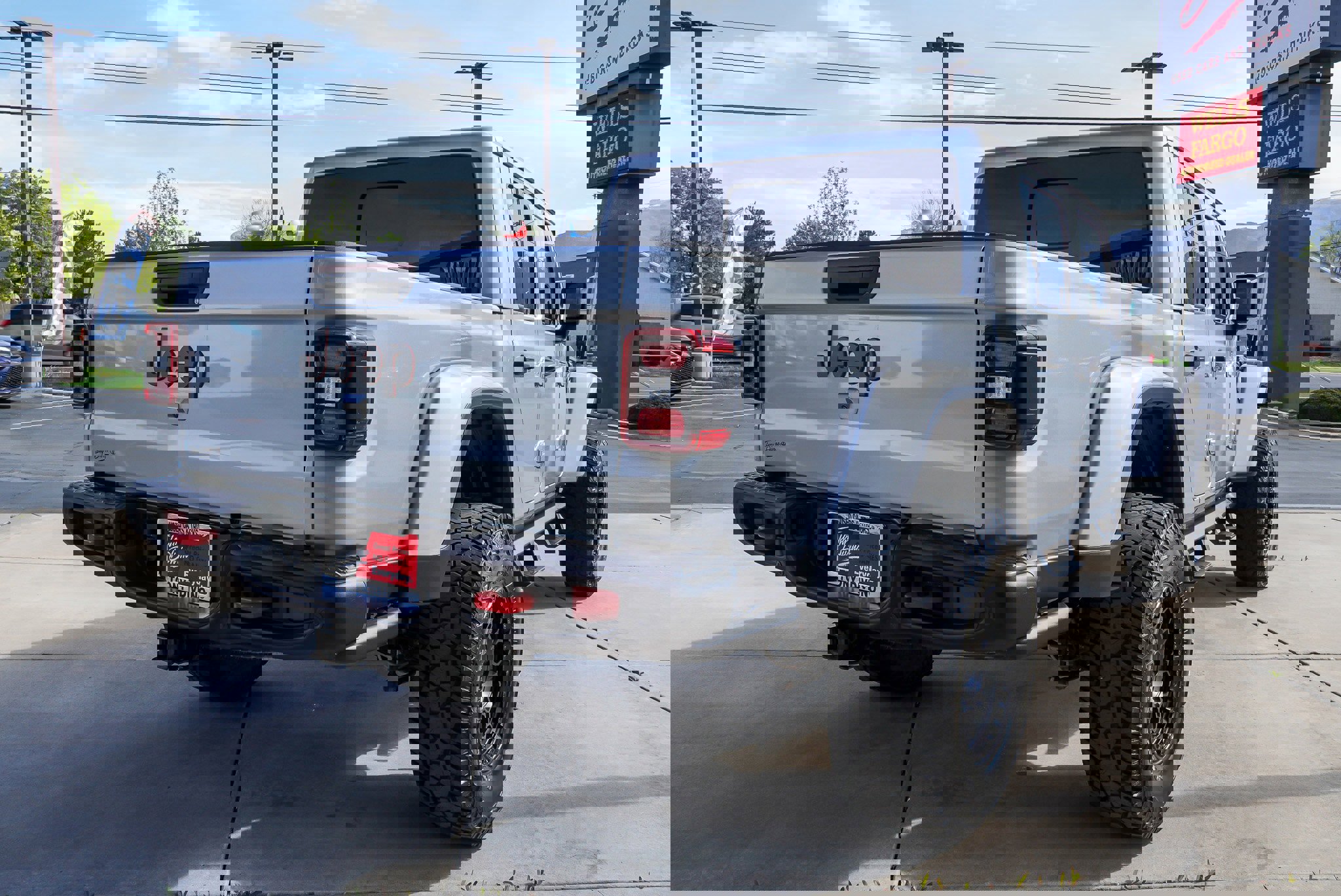 Used 2021 Jeep Gladiator Rubicon image 8