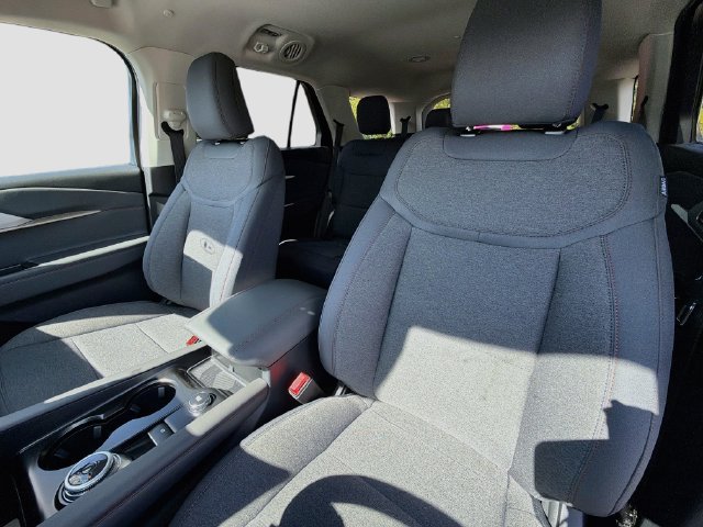 New 2026 Ford Explorer Active AWD/4WD image 14