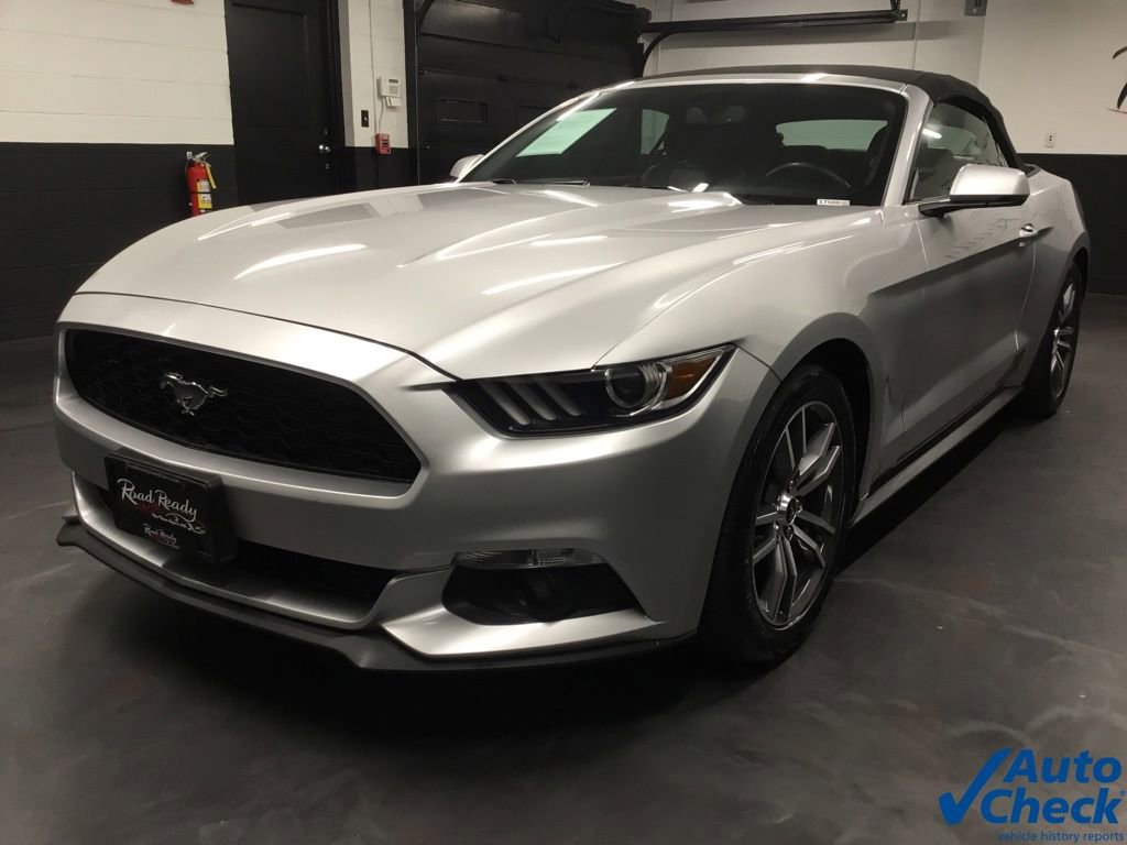 Used 2016 Ford Mustang Premium image 16