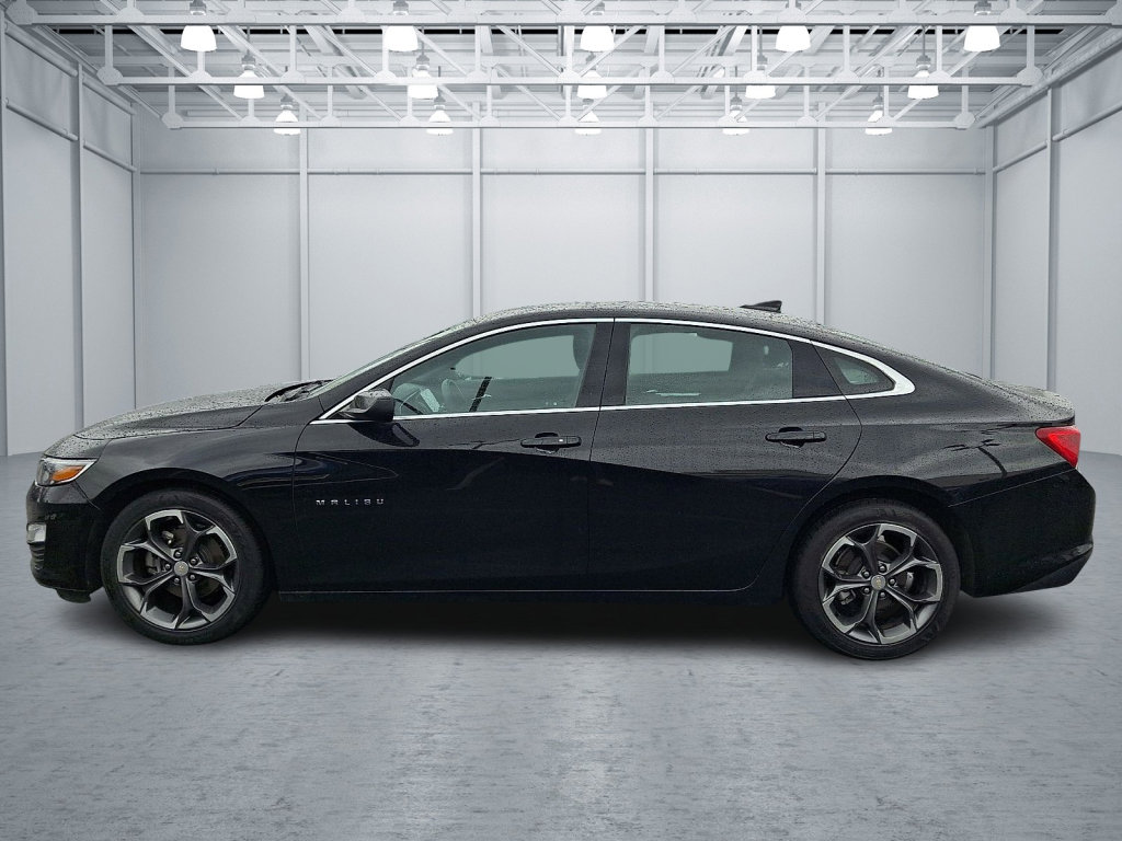 Used 2023 Chevrolet Malibu LT image 2