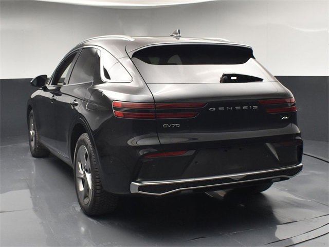 Used 2026 Genesis GV70 2.5T Advanced image 6