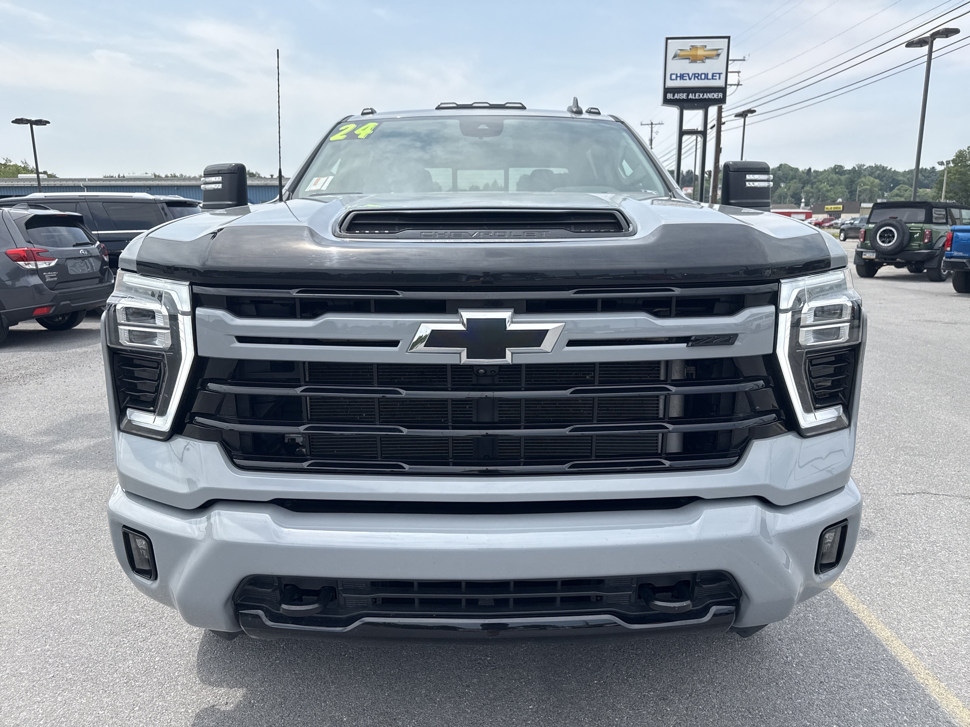 Used 2024 Chevrolet Silverado 2500 LT w/ Z71 Sport Edition AWD/4WD image 10