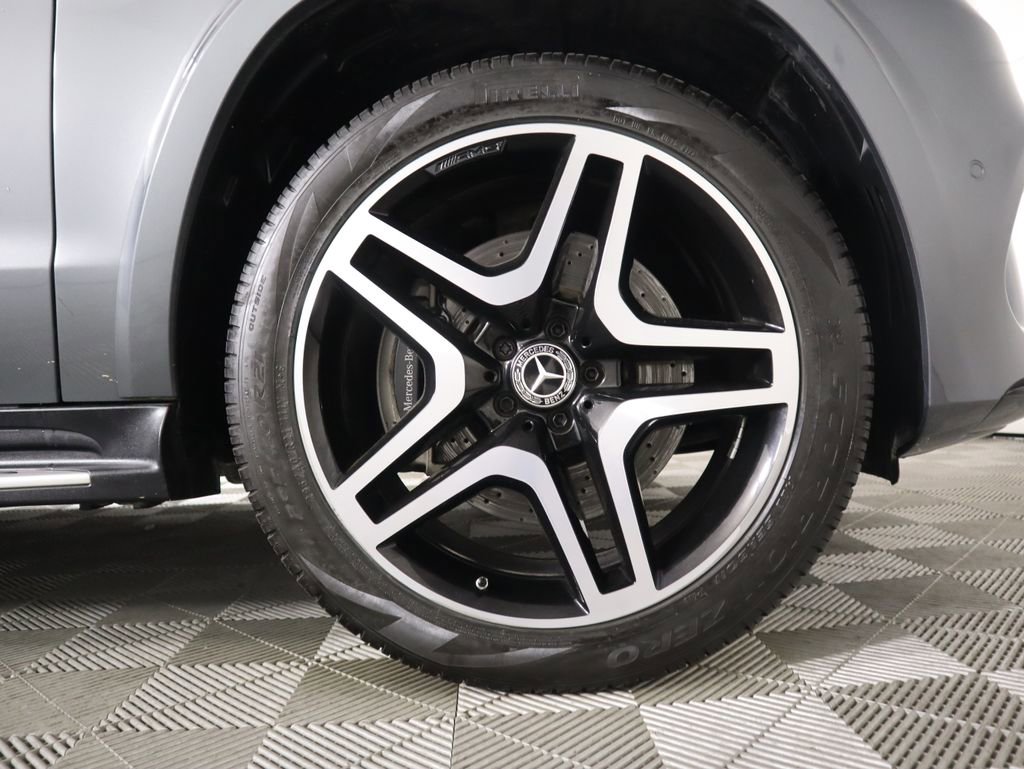 Used 2018 Mercedes-Benz GLS 550 4MATIC image 32