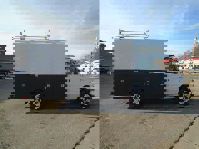 Used 2015 Ford E-350 and Econoline 350 Super Duty w/ Power Windows & Locks Group image 4