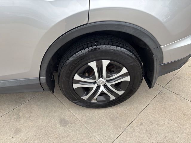 Used 2016 Toyota RAV4 LE AWD/4WD image 29