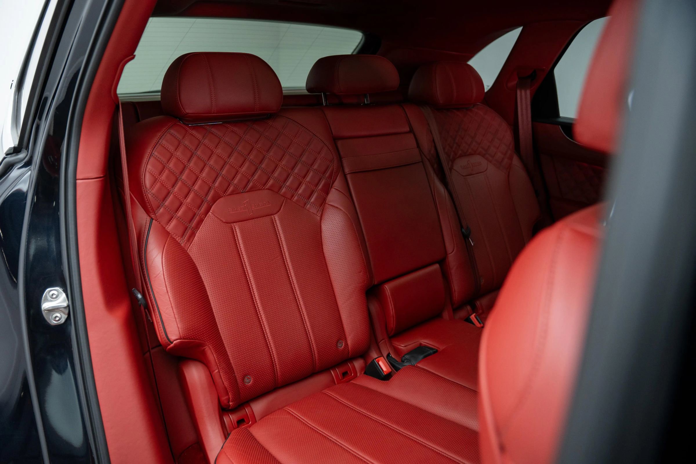 Used 2021 Bentley Bentayga w/ First Edition Specification image 27