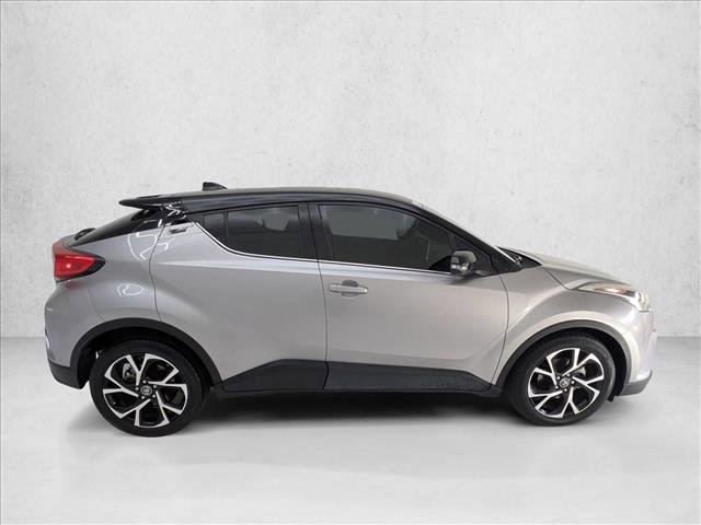Used 2019 Toyota C-HR Limited FWD image 4