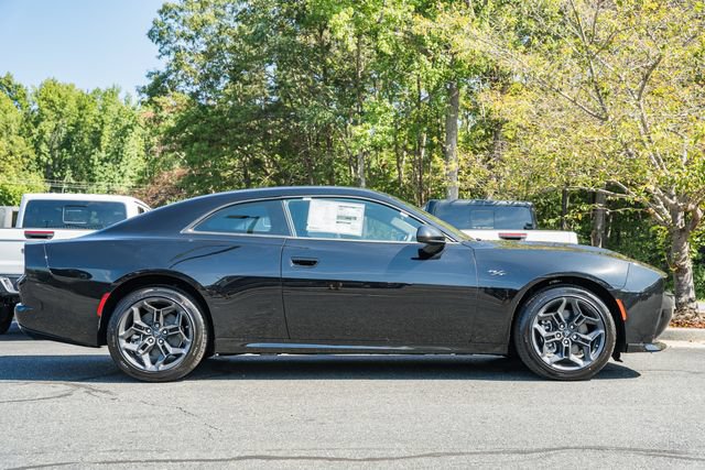 New 2027 Dodge Charger R/T w/ Blacktop Package AWD/4WD image 4