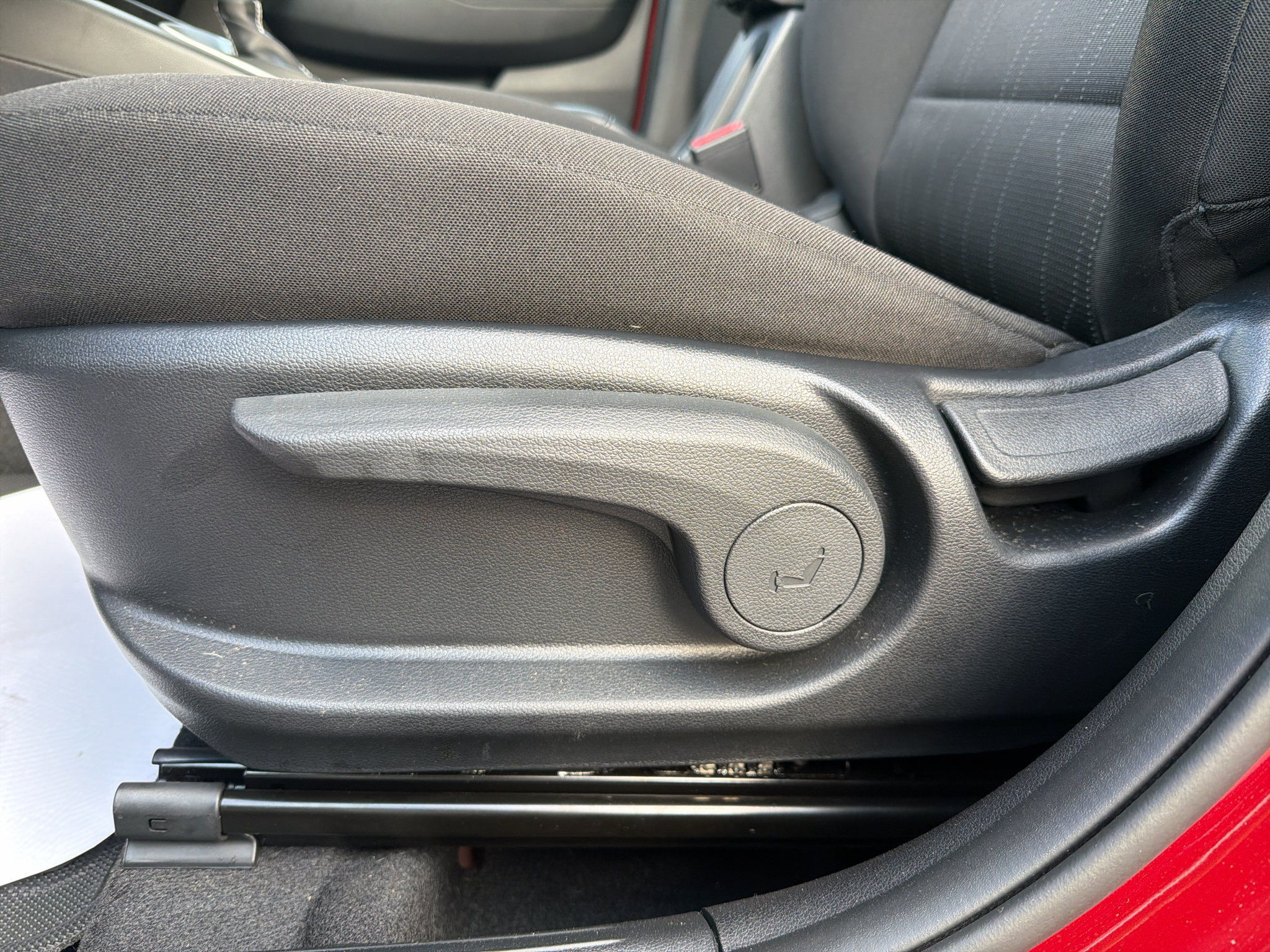 Certified 2025 Hyundai Venue SE FWD image 11