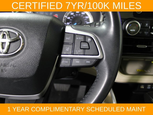 Used 2023 Toyota Highlander XLE FWD image 19