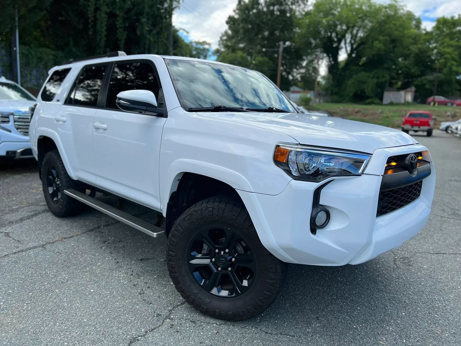 Used 2017 Toyota 4Runner SR5 Premium AWD/4WD image 21