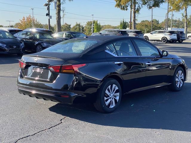 Used 2025 Nissan Altima 2.5 S image 5