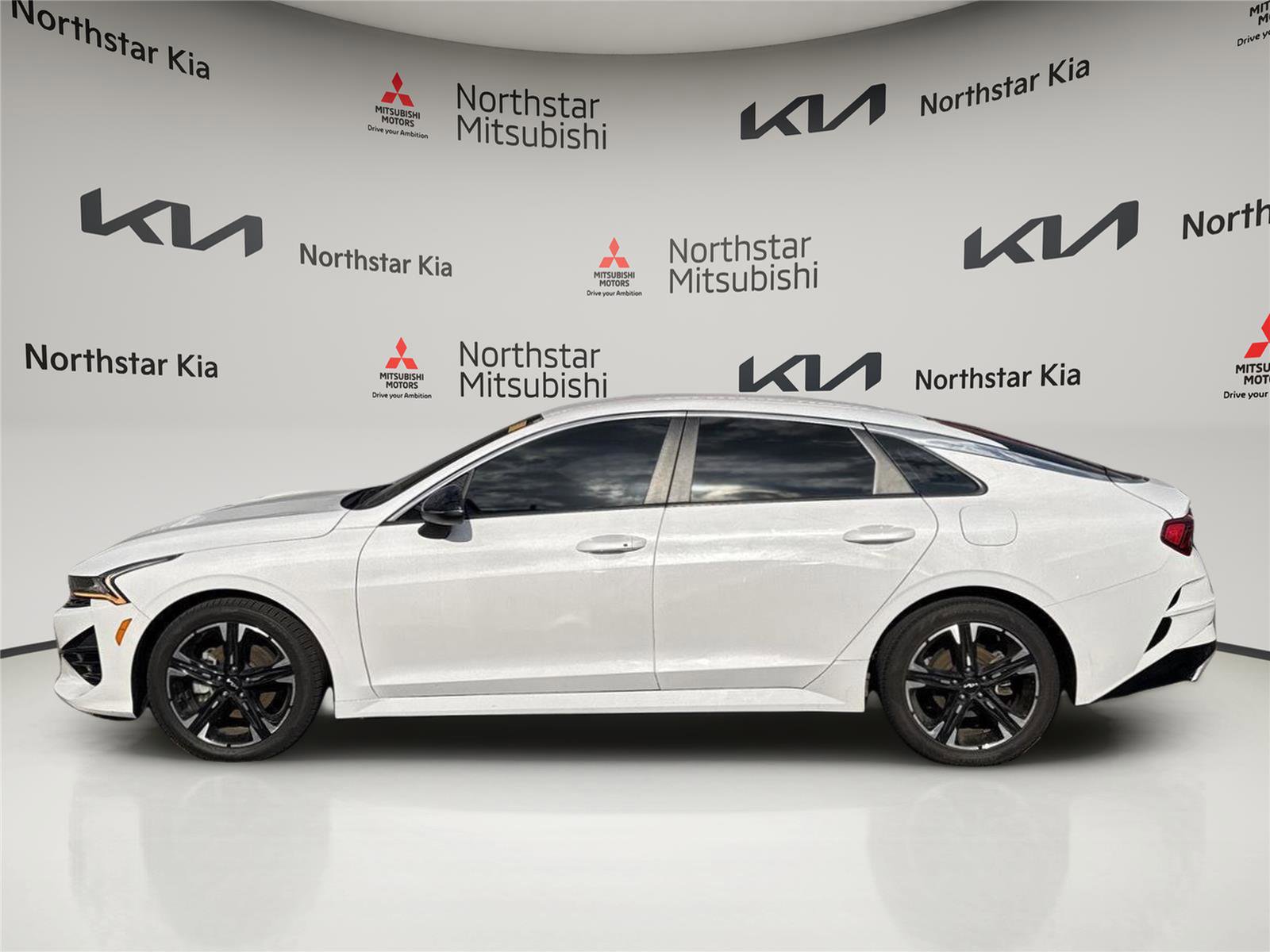 Used 2022 Kia K5 GT-Line image 2