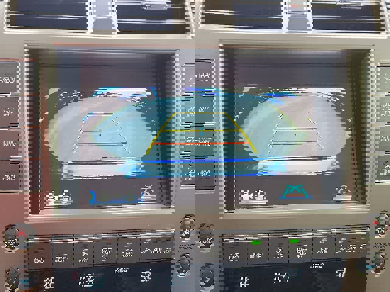 Used 2020 Lexus GX 460 Luxury image 25