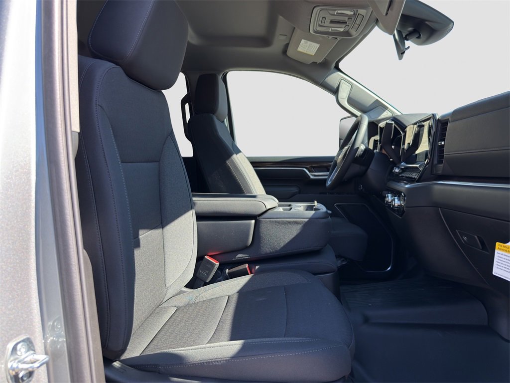 New 2026 GMC Sierra 2500 SLE w/ Max Trailering Package image 24