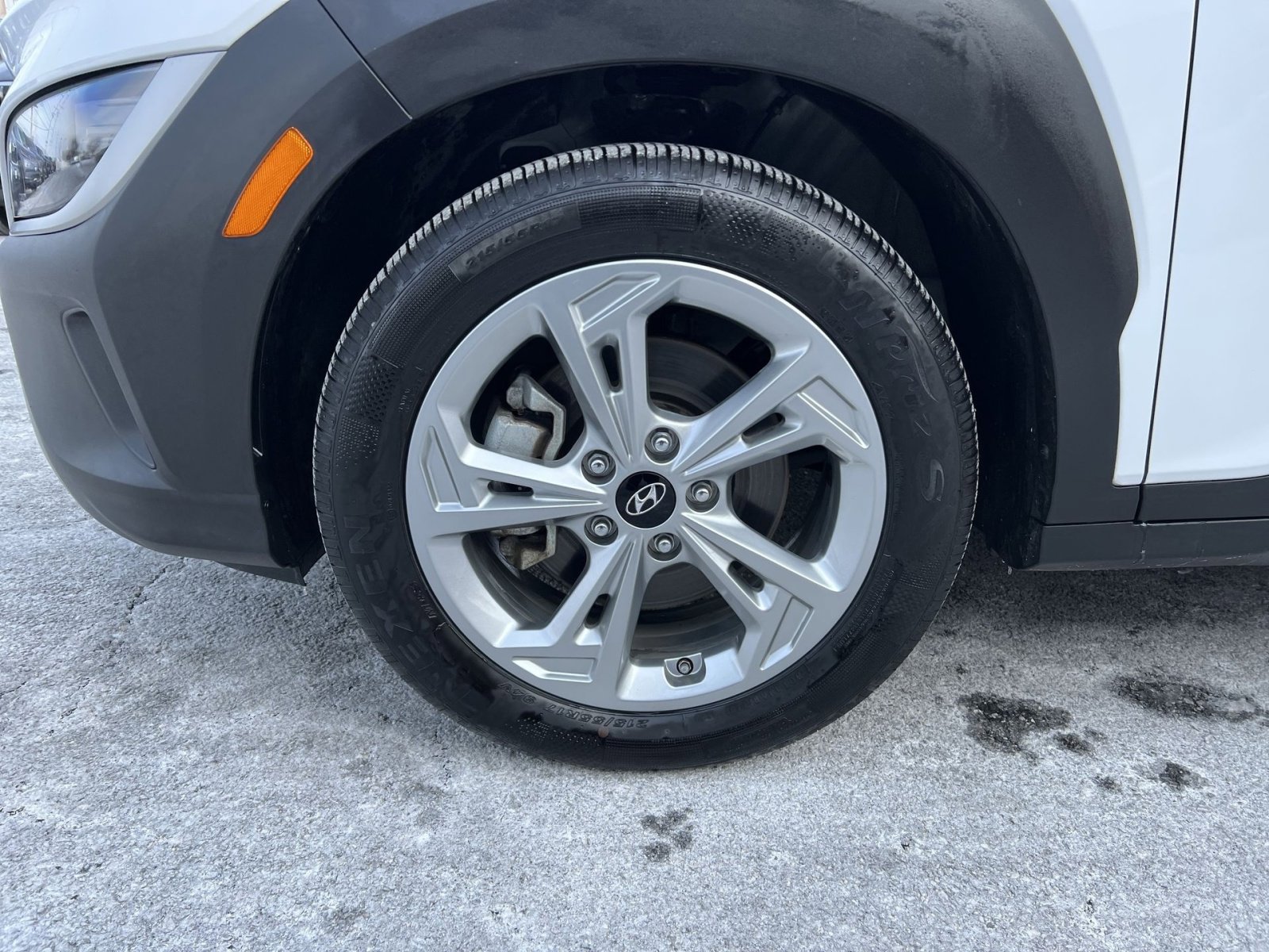 Used 2023 Hyundai Kona SEL image 12