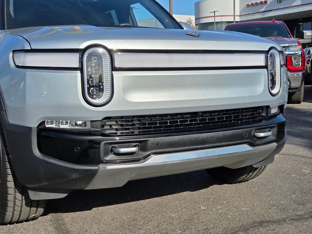 Used 2024 Rivian R1S Adventure AWD/4WD image 8