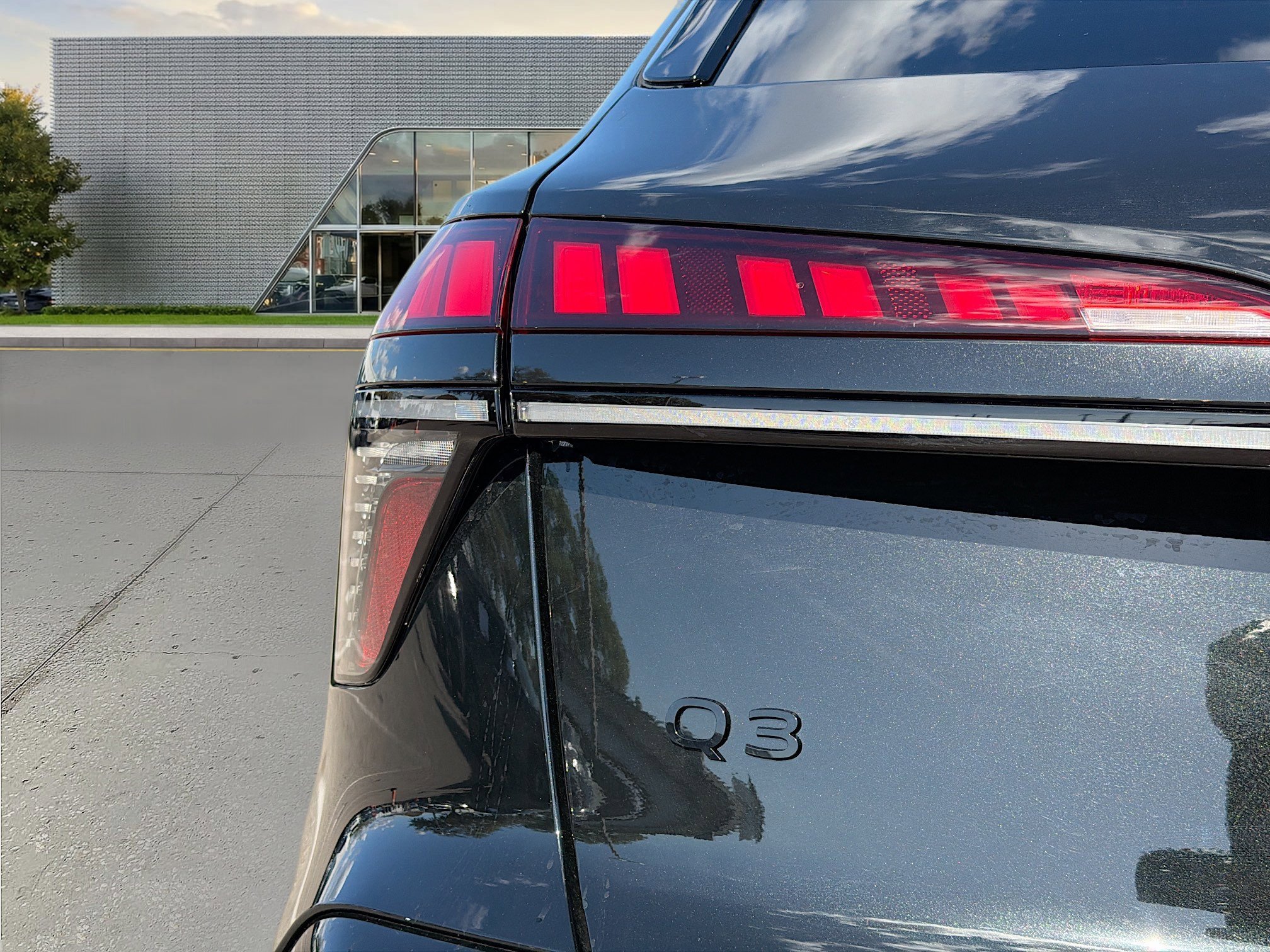 New 2026 Audi Q3 quattro 2.0T AWD/4WD image 10