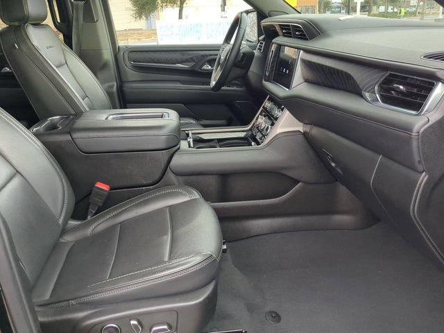Used 2024 GMC Yukon Denali AWD/4WD image 30