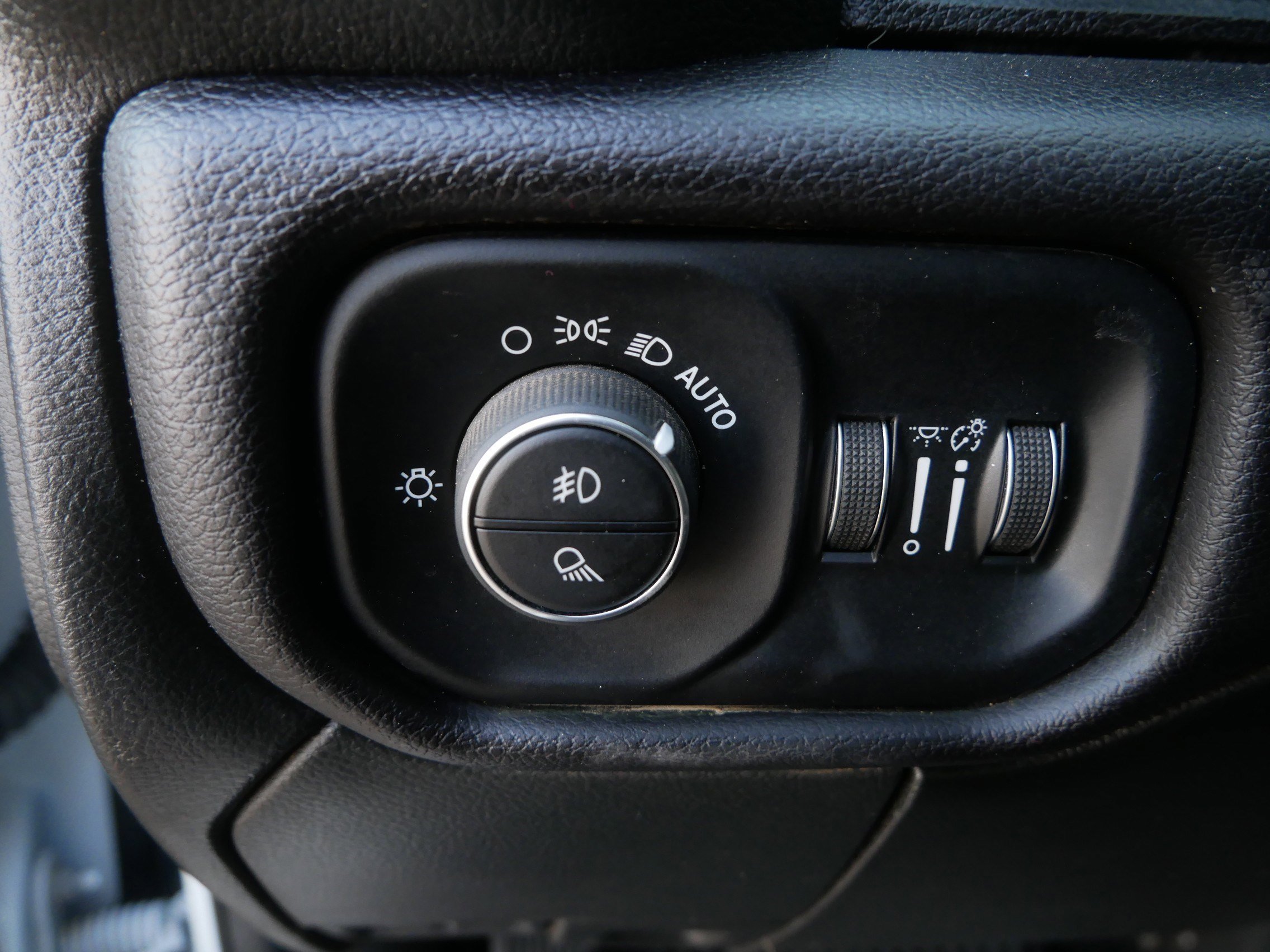 Certified 2022 RAM 3500 Laramie image 24