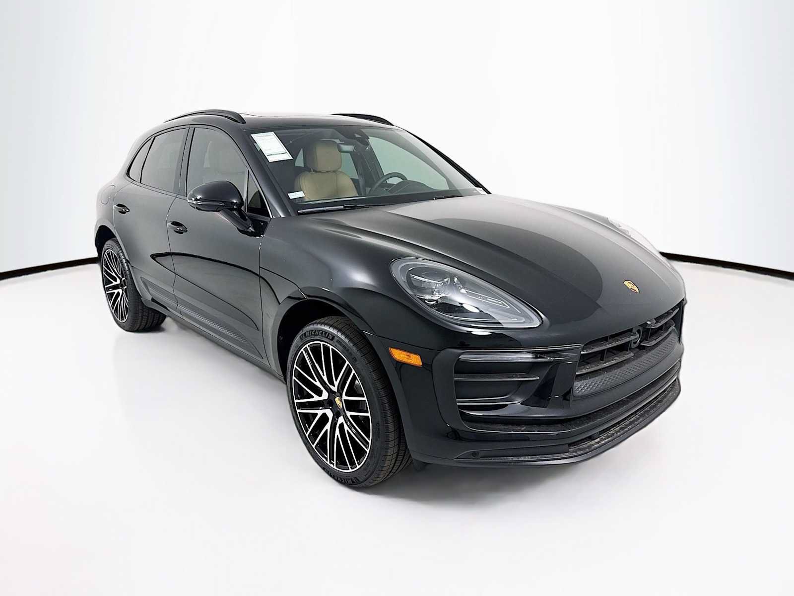 New 2026 Porsche Macan AWD/4WD image 7