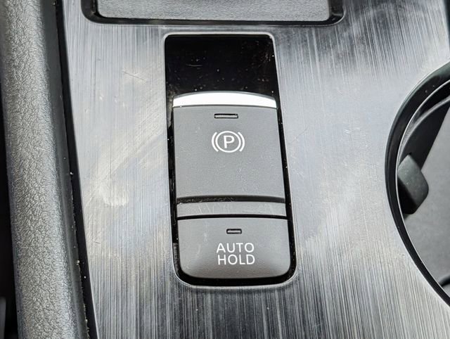 Used 2023 Nissan Rogue SV FWD image 17