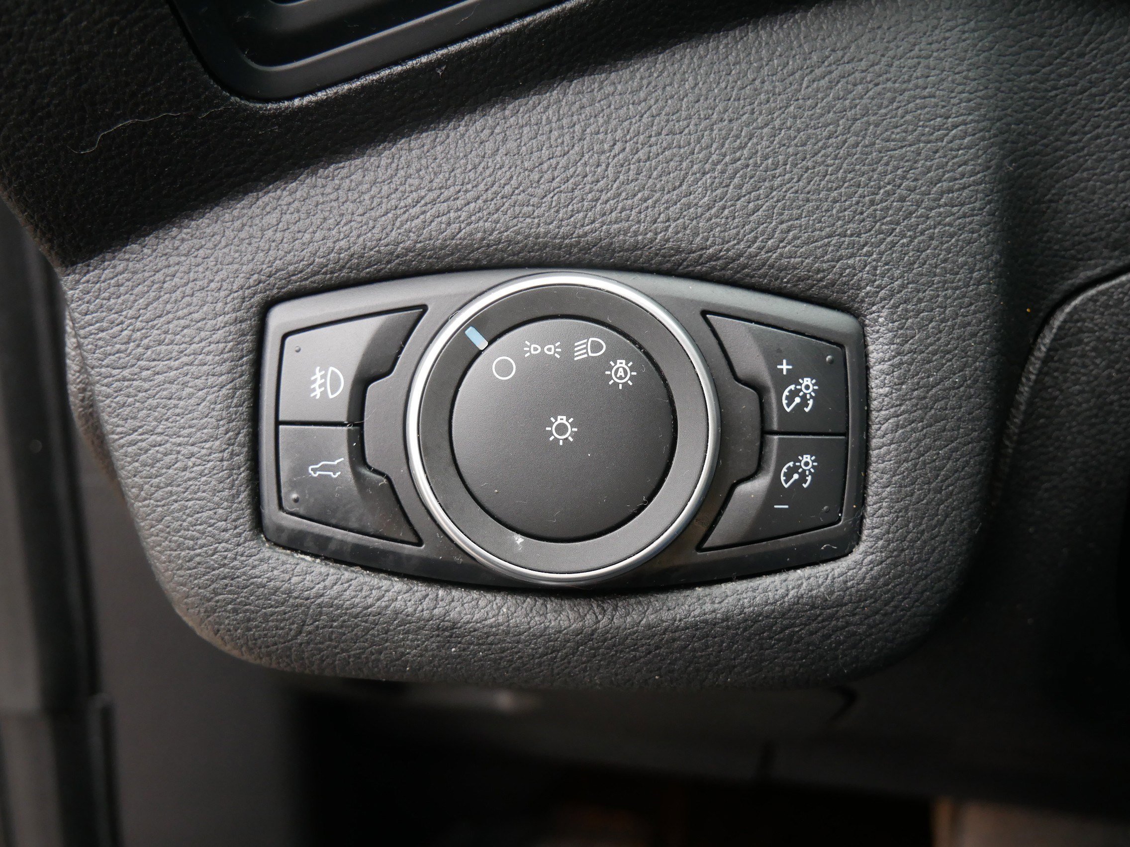 Used 2019 Ford Escape SEL AWD/4WD image 26