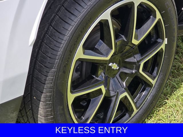 Used 2022 Chevrolet Tahoe RST w/ Luxury Package RWD image 12
