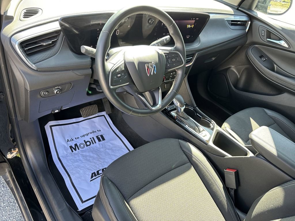 Used 2025 Buick Encore GX Preferred FWD image 11