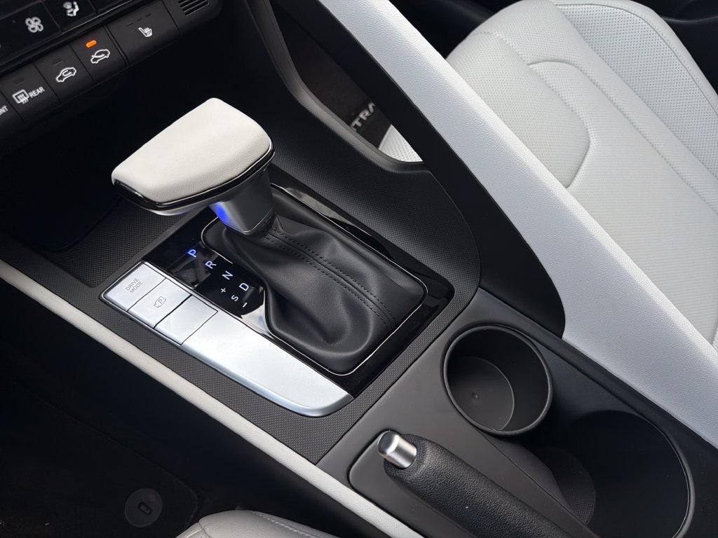 New 2026 Hyundai Elantra SEL Sport FWD image 32