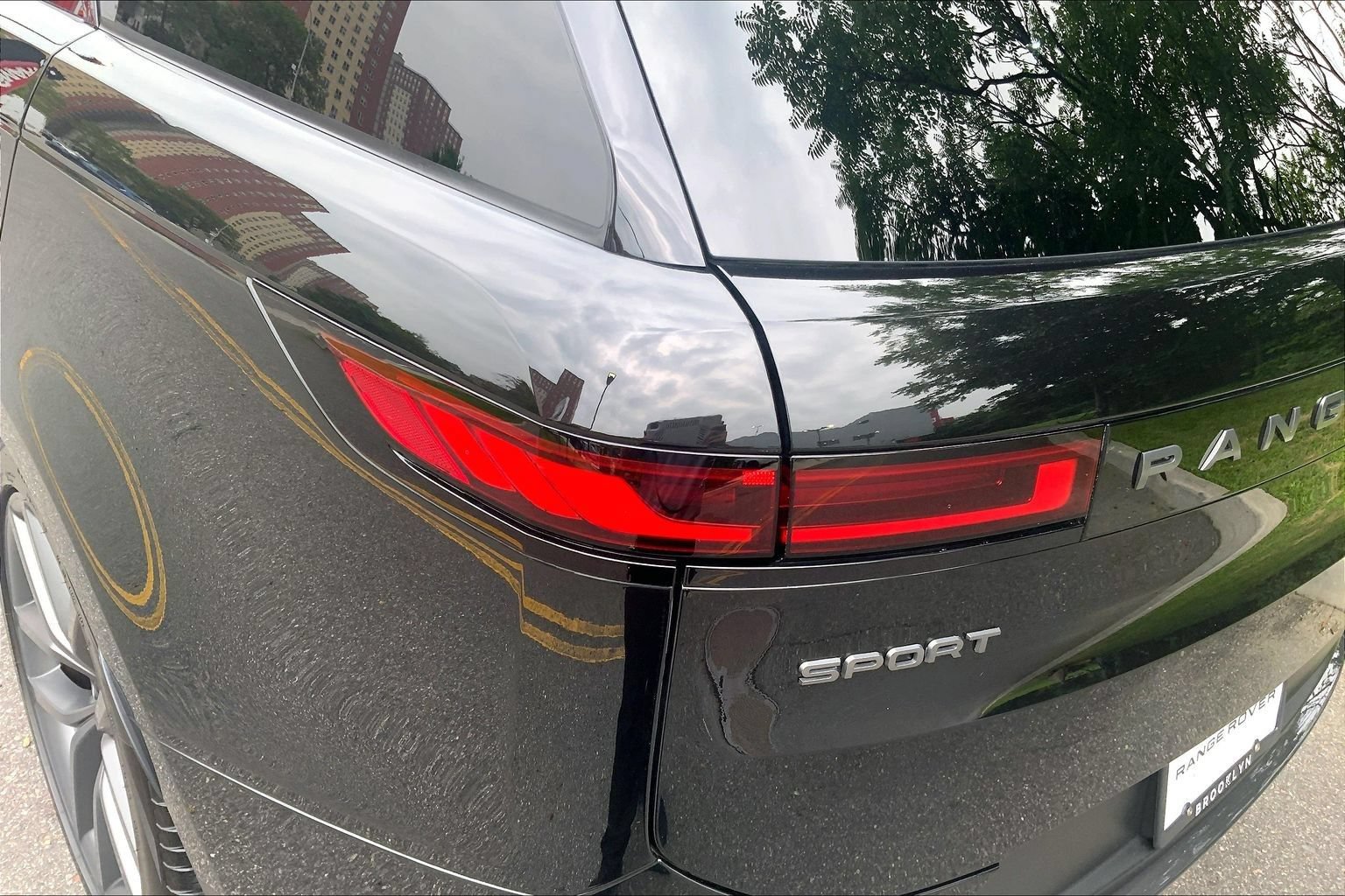 Certified 2024 Land Rover Range Rover Sport SE AWD/4WD image 28