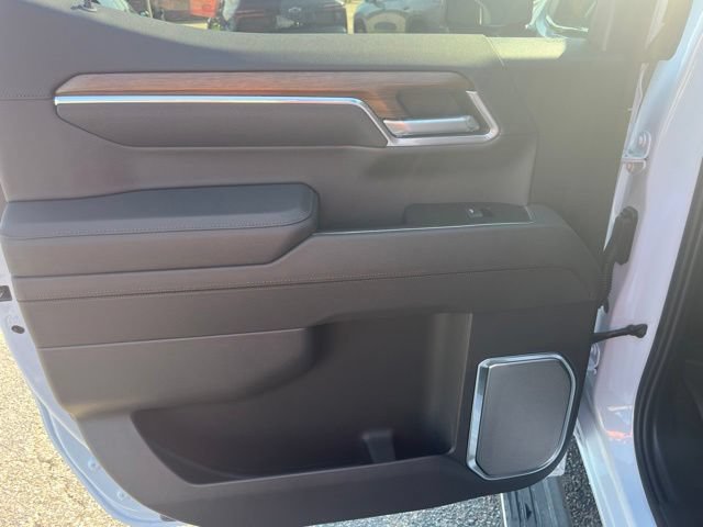 New 2026 Chevrolet Silverado 1500 High Country AWD/4WD image 4