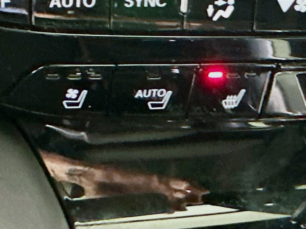 Used 2022 Acura MDX A-Spec image 21