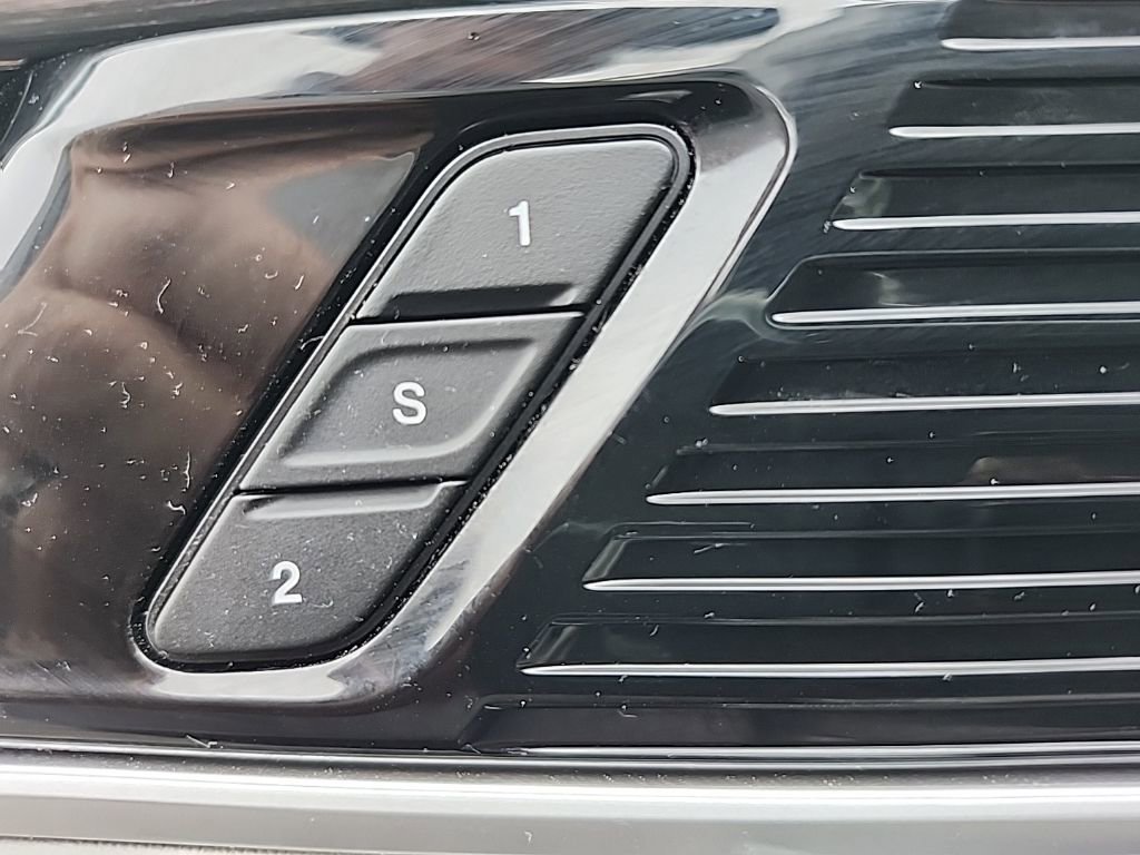 Used 2023 Jeep Wagoneer Series III w/ Preferred Equipment Group image 30