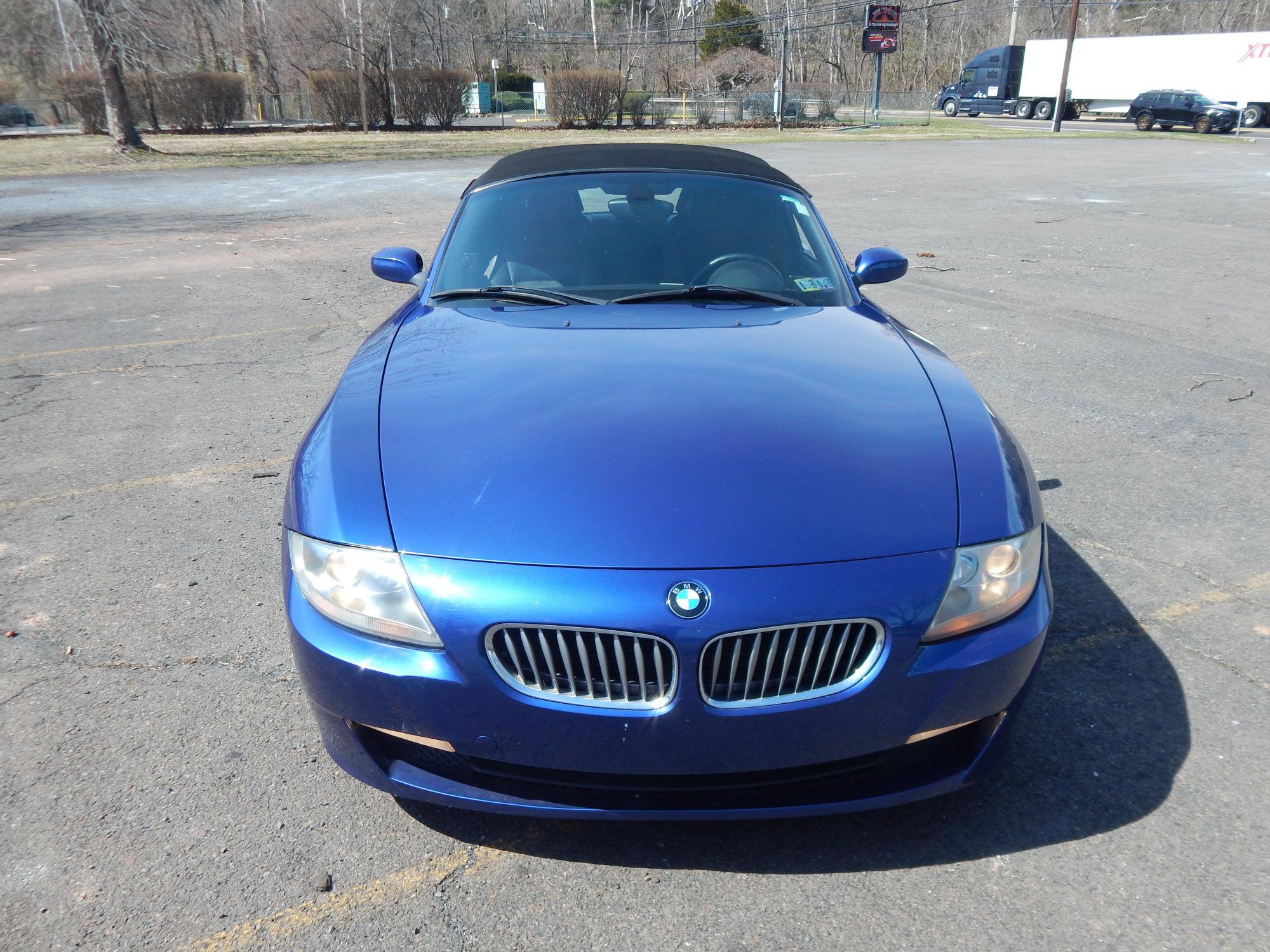 Used 2006 BMW Z4 3.0si image 8