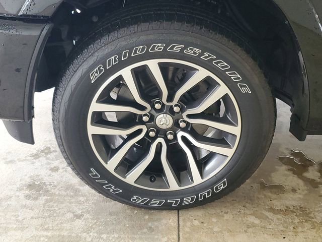 Used 2025 RAM 1500 Limited image 33