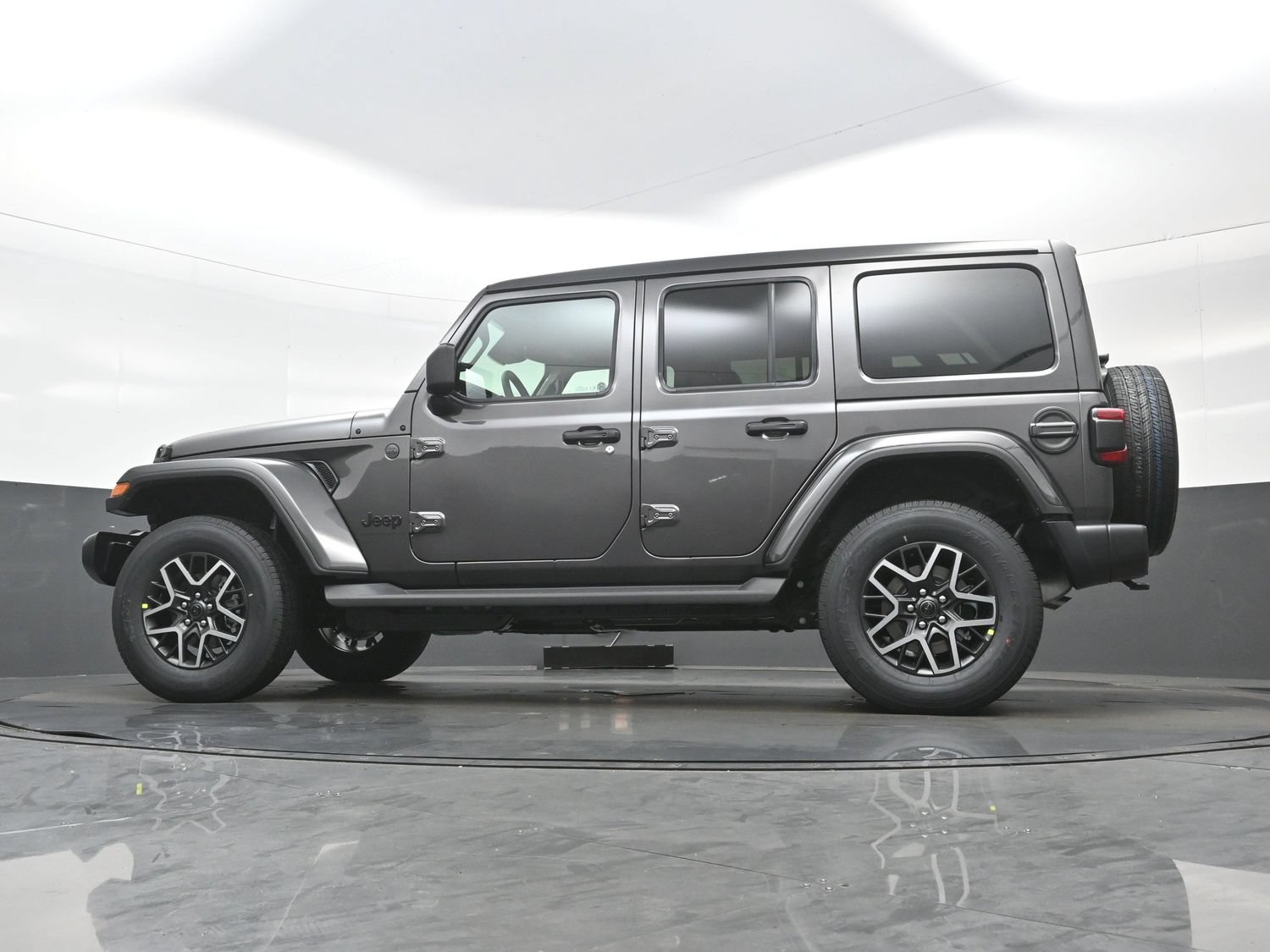 New 2027 Jeep Wrangler Unlimited Sahara AWD/4WD image 15