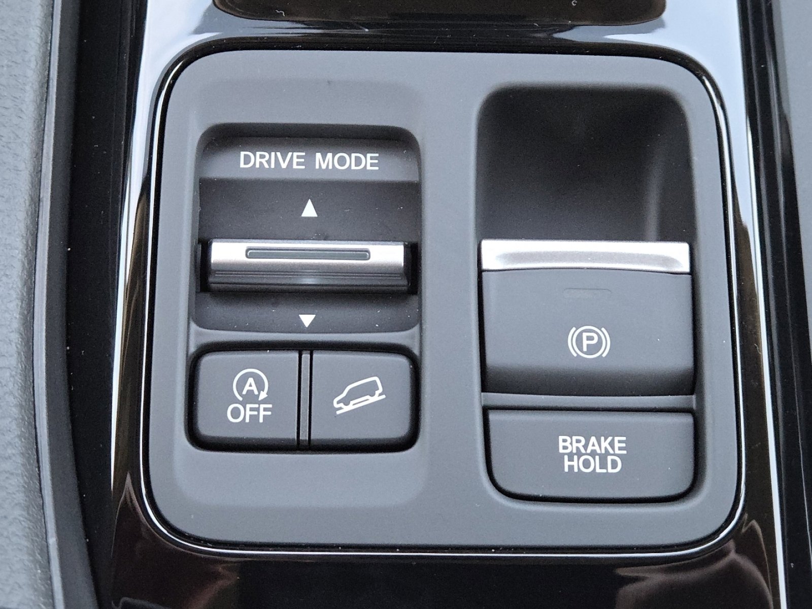 Used 2025 Honda Pilot EX-L image 9