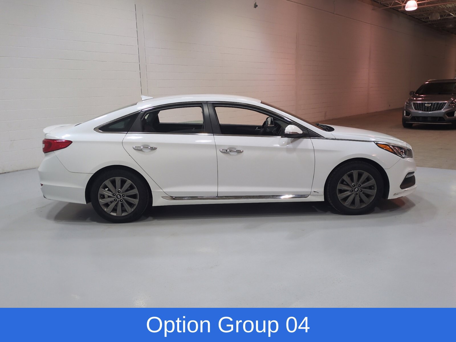 Used 2015 Hyundai Sonata Sport w/ Option Group 04 FWD image 2