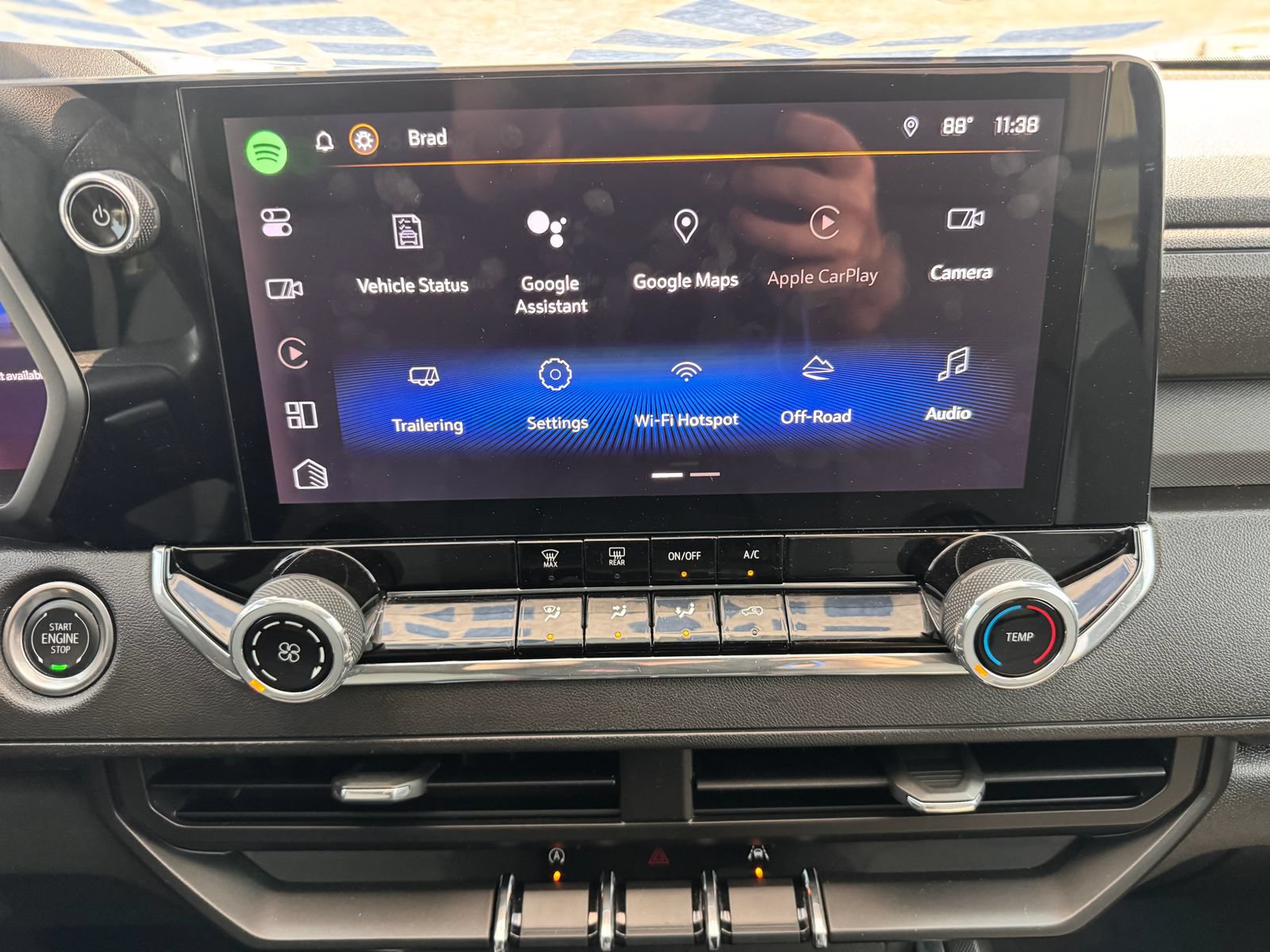 Used 2024 Chevrolet Colorado Trail Boss w/ Technology Package AWD/4WD image 19